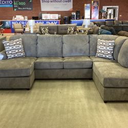 O'Phannon 2pc Sectional with Chaise
