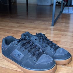 Dc Shoes Size 10