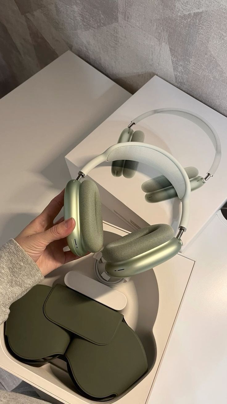 AirPod Max Green
