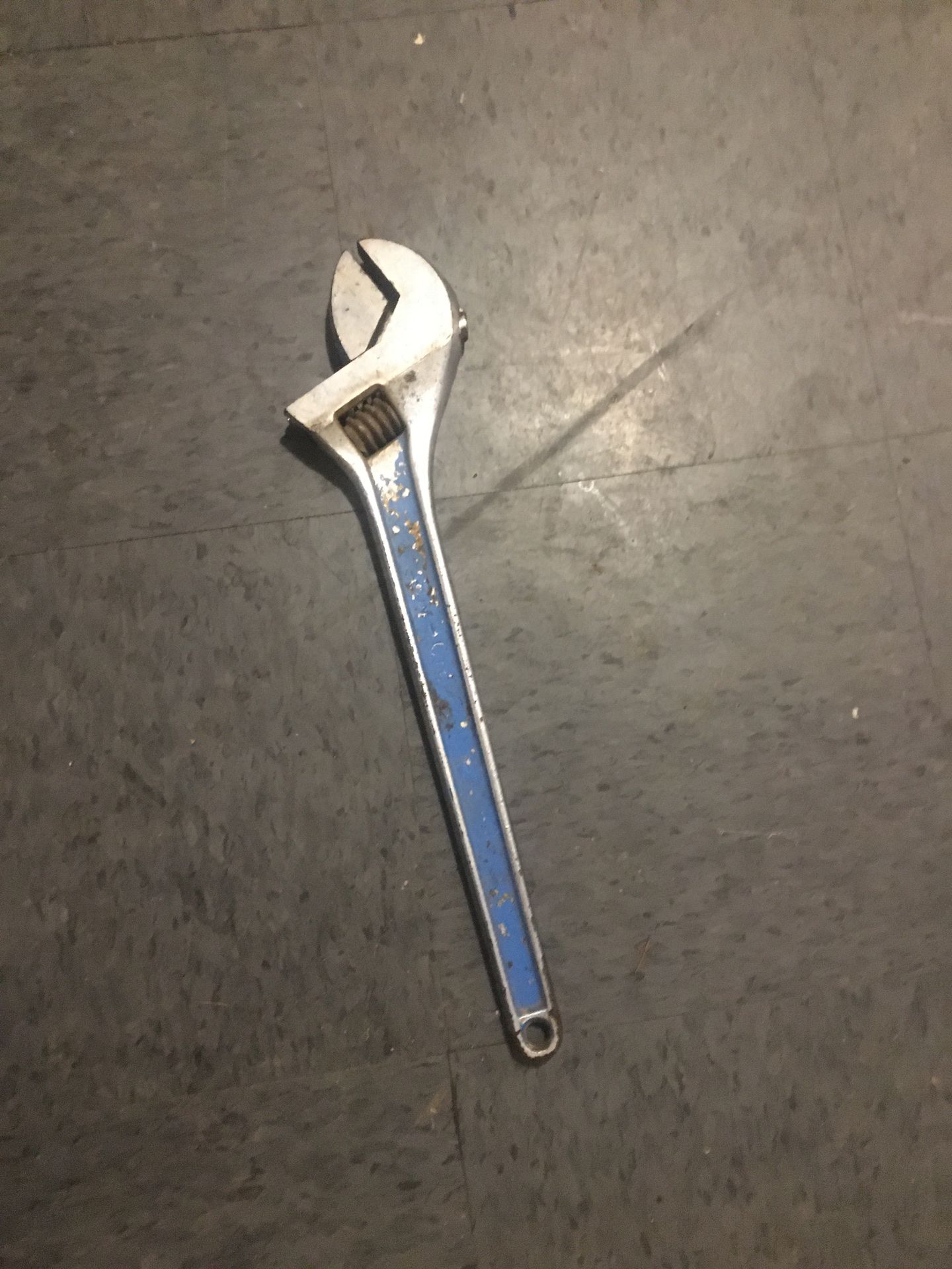 18 inch Crescent-wrench