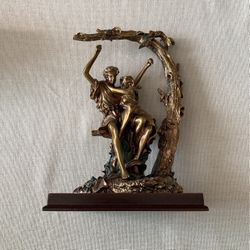 Figura De Resina enamorados 