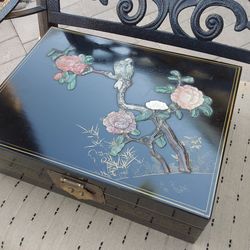 Vintage  Asian Box