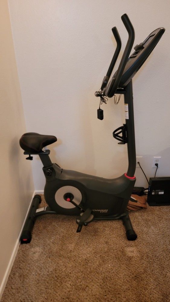Schwinn 170 Upright Bike
