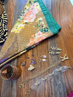 Women’s accessories bundle