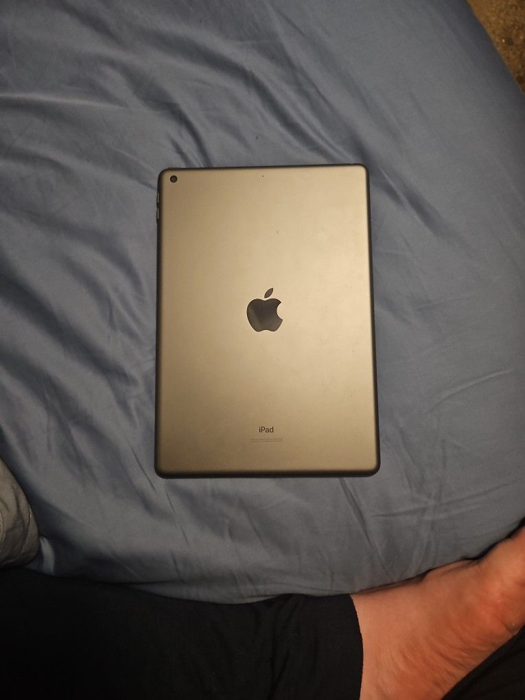 IPad 8