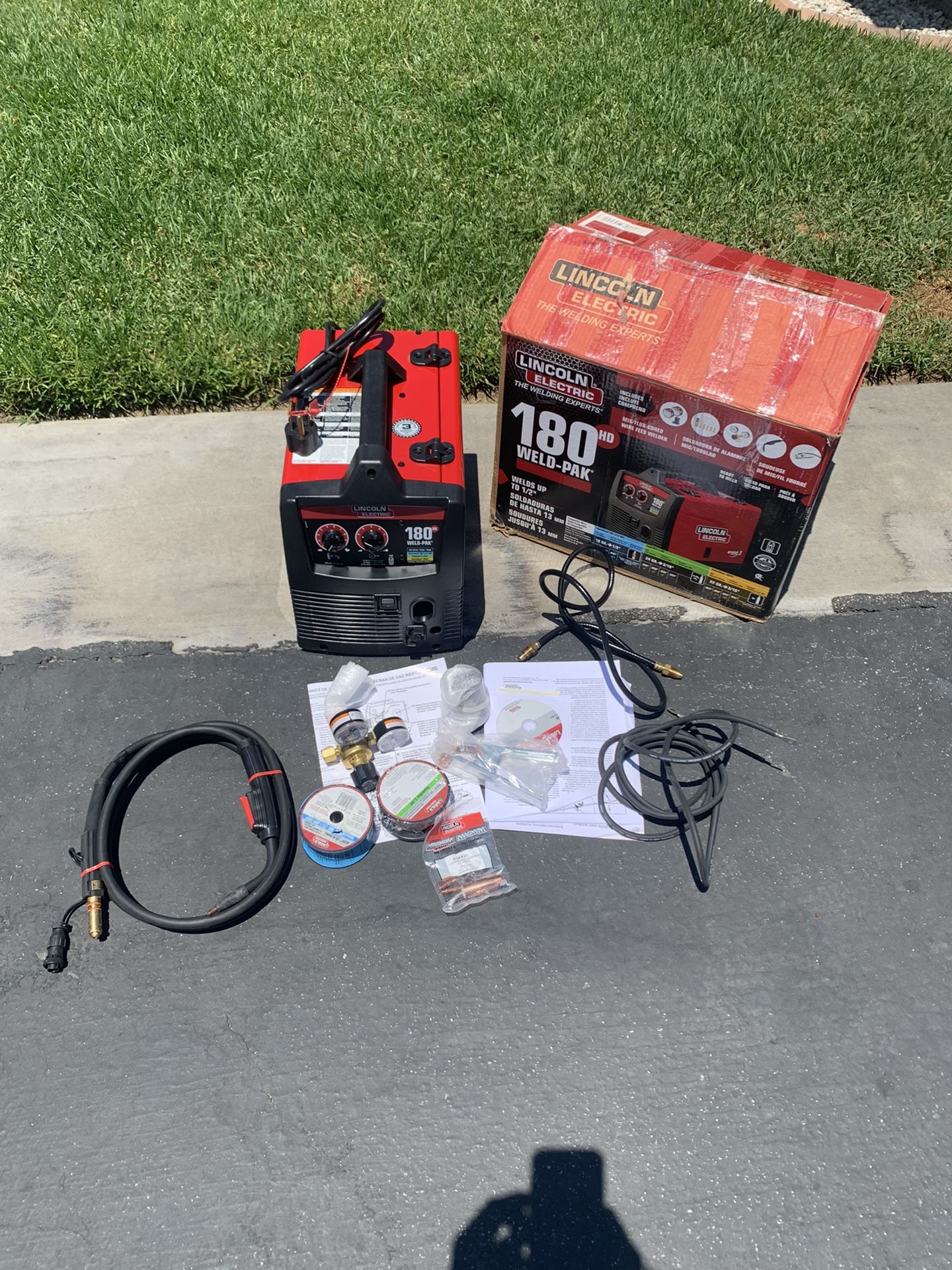 LINCOLN ELECTRIC WELDER 180HD WELD-PAK 230V, BRAND NEW