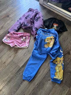 Free girls clothing size 4/5t