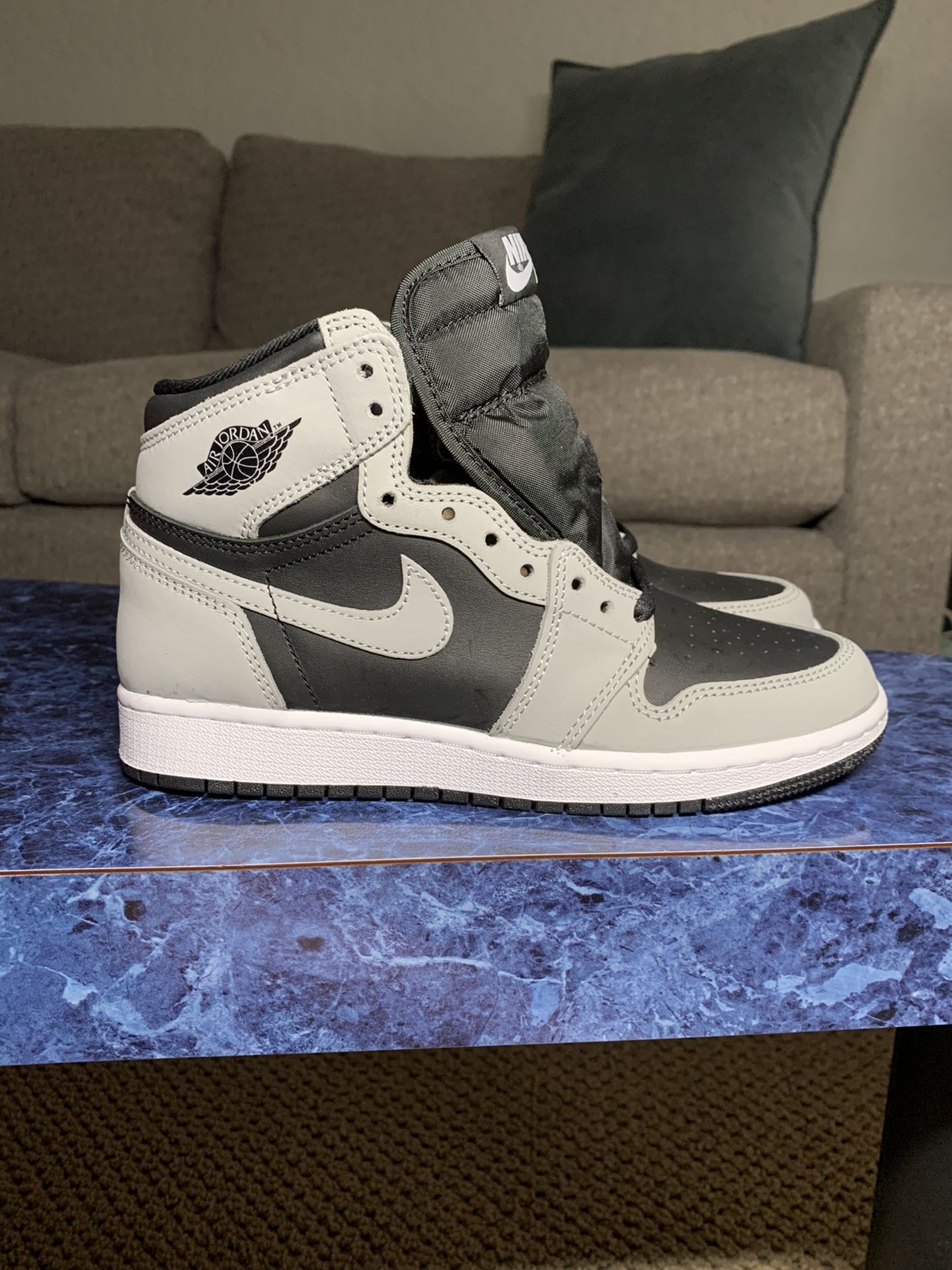 NEW Air Jordan 1 Retro High OG GS “Shadow 2.0” Size 4Y