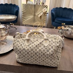 Authentic Louis Vuitton White Mini Lin Canvas Speedy 30