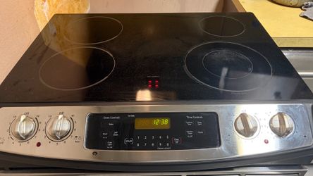 Microwave and stove combo