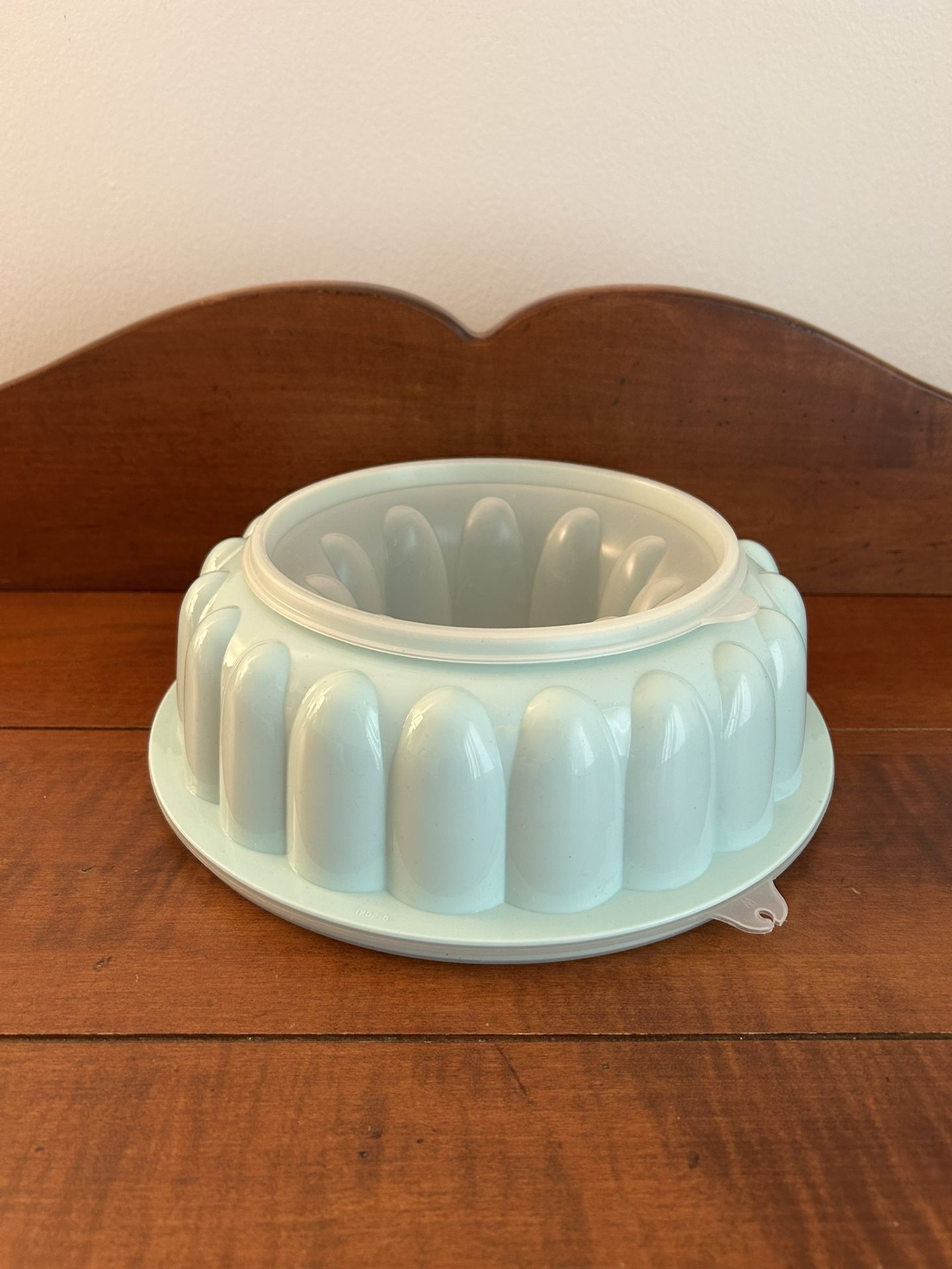 Vintage Tupperware Aqua Blue Jello Mold 9”