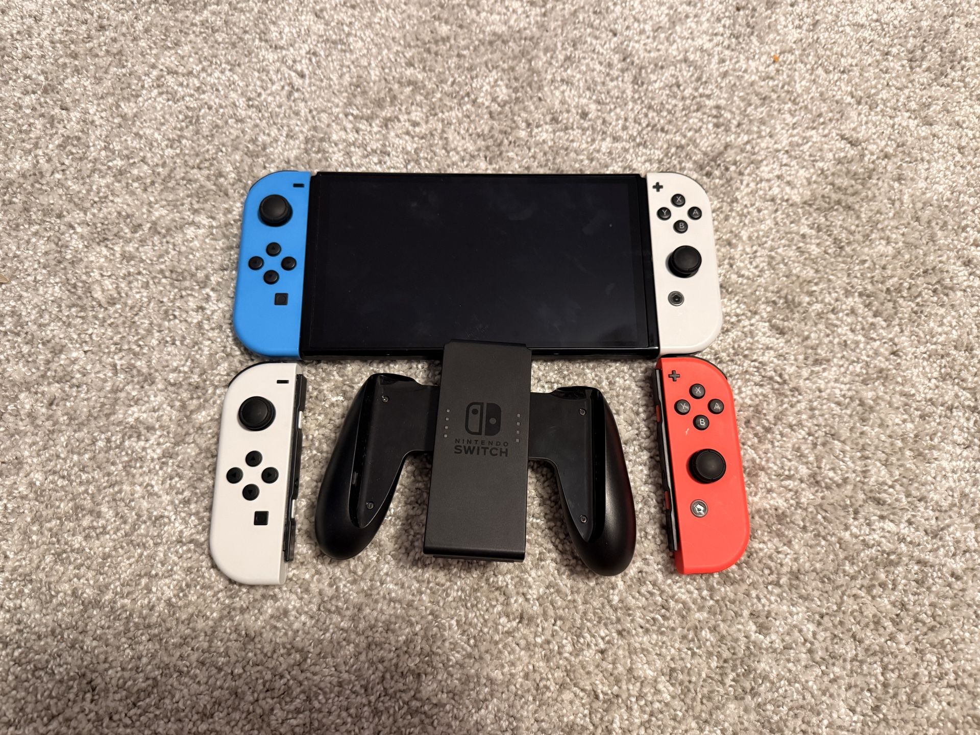 Nintendo Switch Oled with additional Joycons