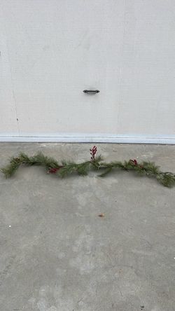6 ft Christmas Garland