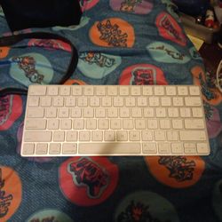 Apple Bluetooth Keyboard