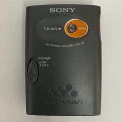 Sony FM Stereo Walkman SRF-56 Radio Portable With Belt Clip