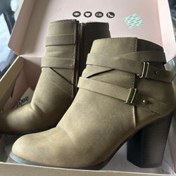 Charlotte Russe Boots 