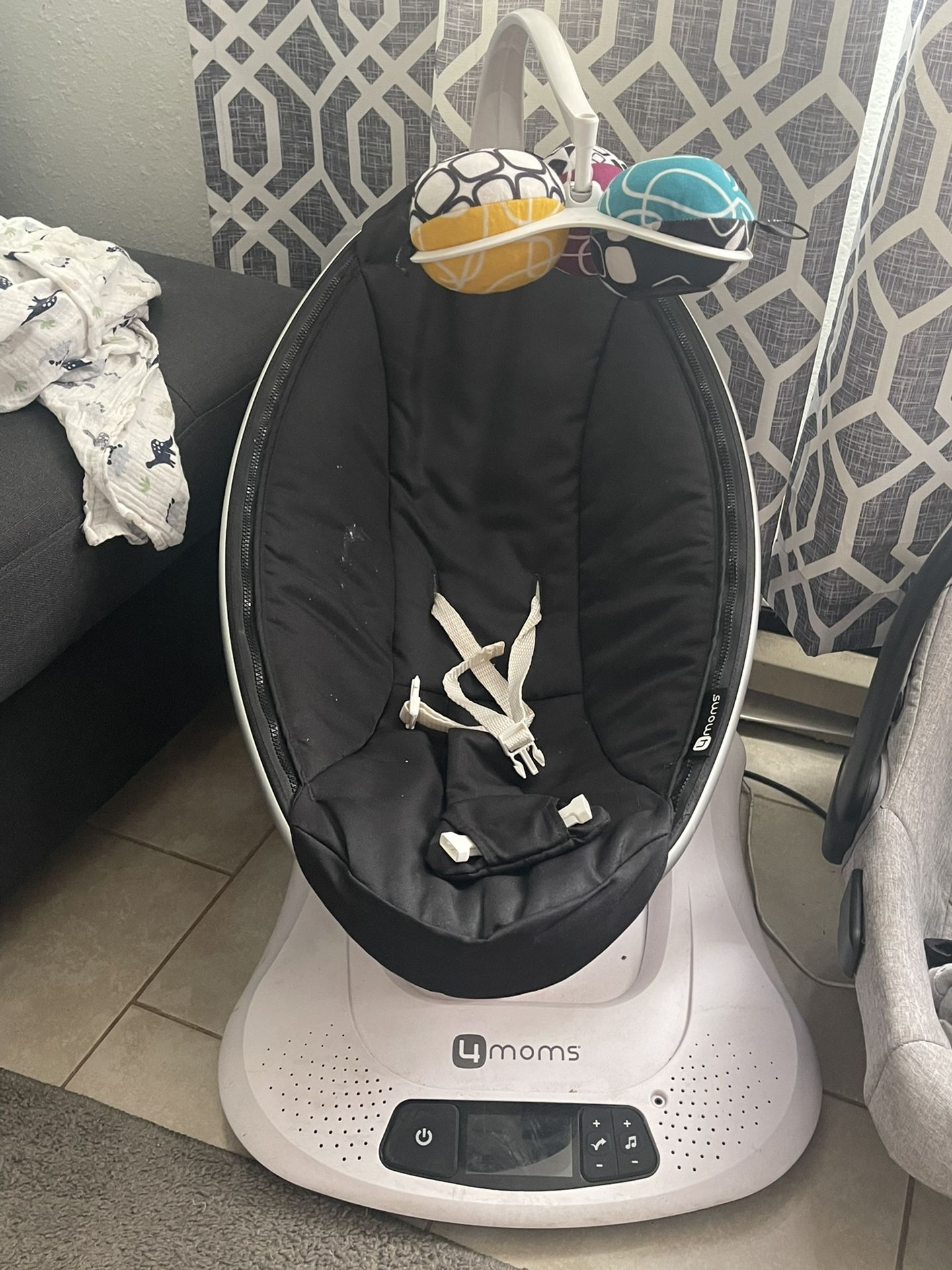 4moms Mamaroo Baby Swing 