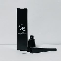 Eiffel Tower Eyeliner