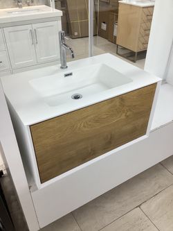 Floating Bathroom Vanity with Integrated Sink 30” new Softclose drawer push to open beautiful ready for pick up today
