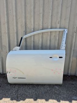 2013 2014 2015 2016 2017 2018 2019 2020 2021 2022 2023 2024 Nissan LEAF FRONT DOOR SHELL LEFT SIDE USED (DAMAGED)