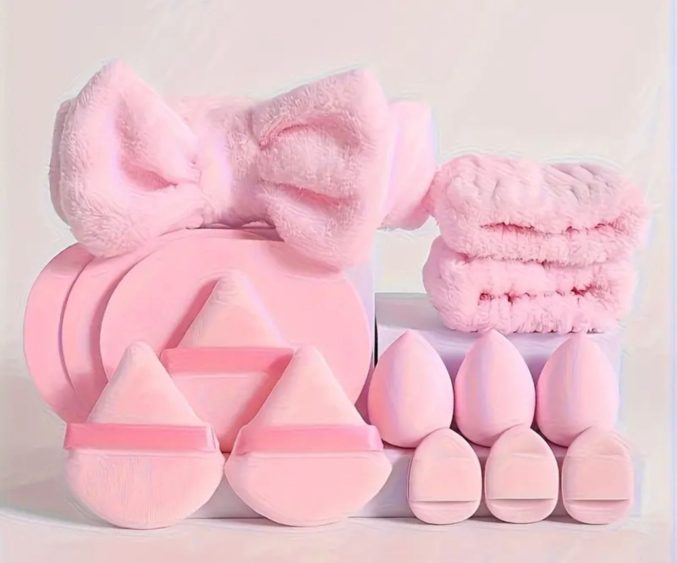 15 Piece Cosmetic Pampering Accessories Set