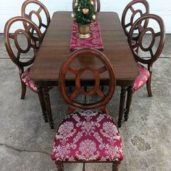 Beautiful Formal Dining set 