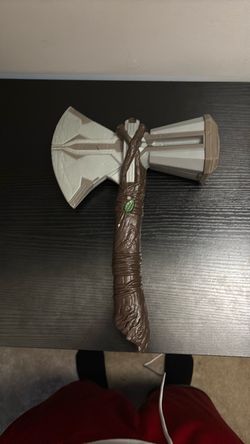 StormBreaker axe