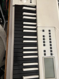 M audio pro 88 keys midi controller good working conditions