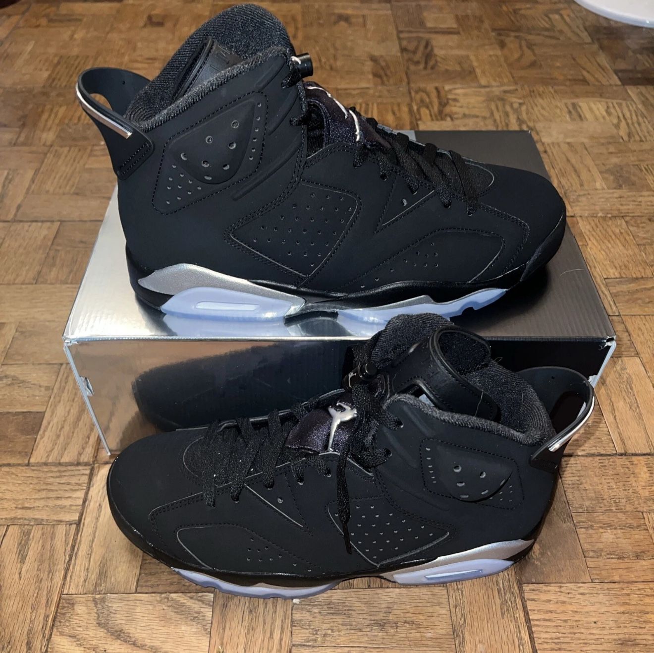 JORDAN RETRO 6S  SZ 12