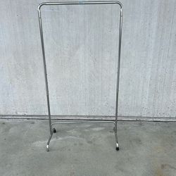 Clothes Rack / Metal