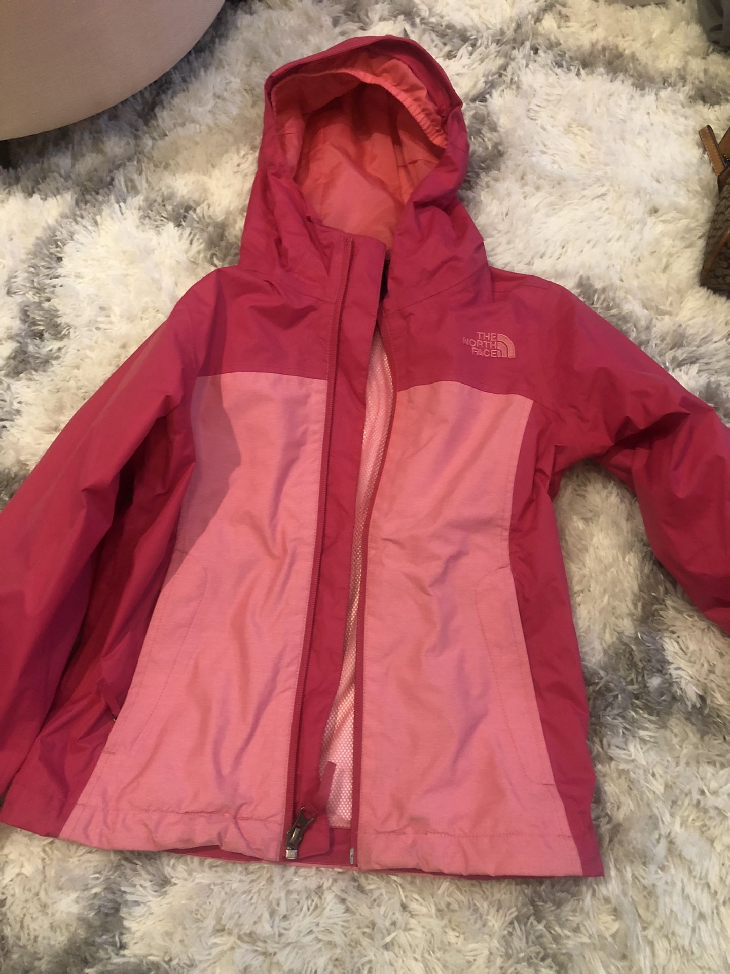 North Face Girl’s Rain Jacket Size Xs Tp ( 6 )