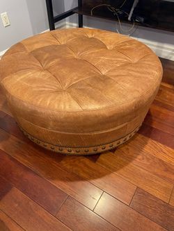 Round Tufted Leather Ottoman with Nailhead Trim