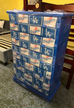 Dodgers dresser