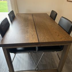 IKEA Solid Oak Wood Table With 4 Matching Leather Chairs Like New!