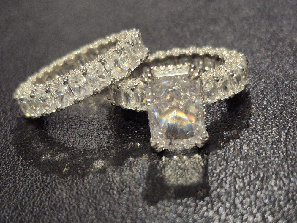 3k Engagement Ring With Wedding Band