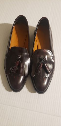 Everlane Womens Modern Tassle Leather Loafers.
 Size 5