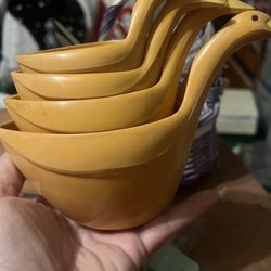 Vintage geese measuring cups