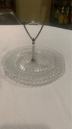 Crystal serving dish appetizer dip