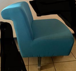 Sillon Individual Azul Turkeza Semi Usado Para Background 