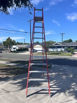 12’ Platform A frame ladder