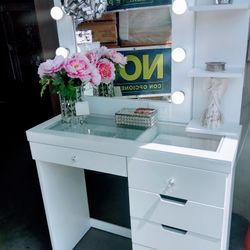 Vanity White 40"