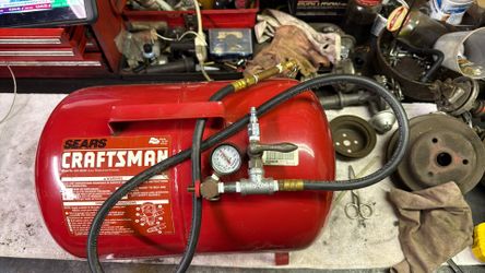 Tire Air Tank - Portable - Easy Fill Fittings- Lock Type Air Chuck Included