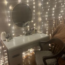 Vanity/Desk