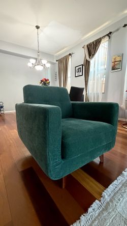 Modern Living Spaces Green Velvet Accent Chair