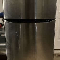Lg Stainless Steel Refrigerator 
