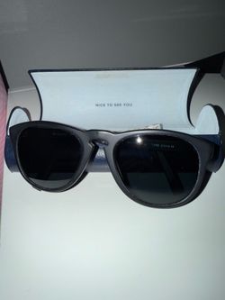 USED Warny Parker Sunglasses with case and wiper