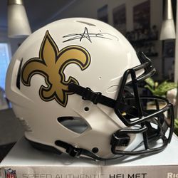 Alvin Kamara Signed New Orleans Saints Riddell Lunar Eclipse Auth Helmet Beckett