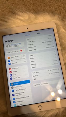 Beautiful iPad 6th generation 128gb