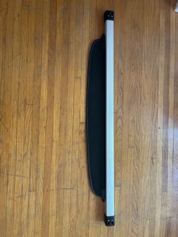 Lexus CT200h cargo cover