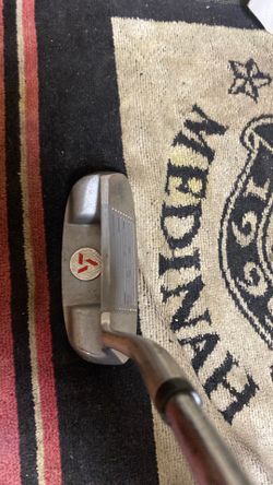 Left Handed Paragon Chipper Golf Club